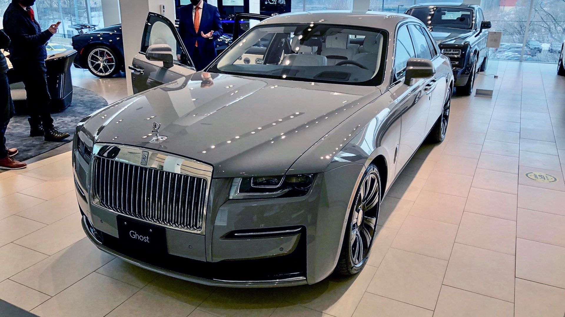 Rolls-Royce Records Record Sales in 2022