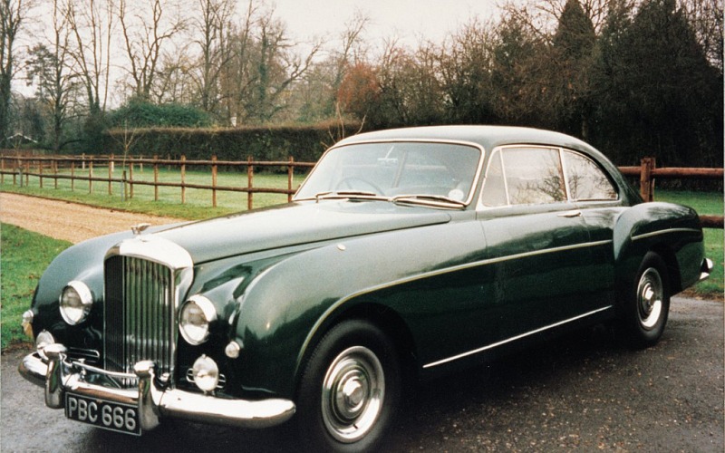 1955_Bentley_S1_Continental.jpg