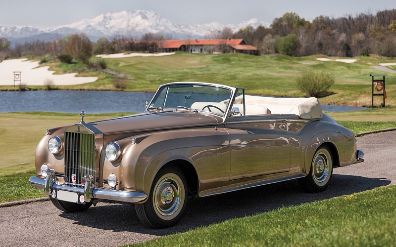 1961_Rolls-Royce_Silver_Cloud_II.jpg