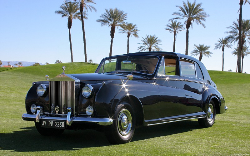 1959-1968_Rolls-Royce_Phantom_V.jpg